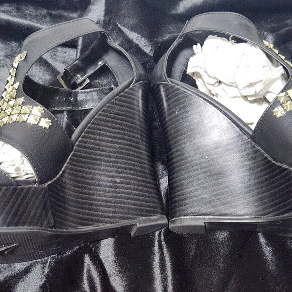 Black Gold Platform Open Toe Wedge Heels Size 8 - Picture 6 of 7